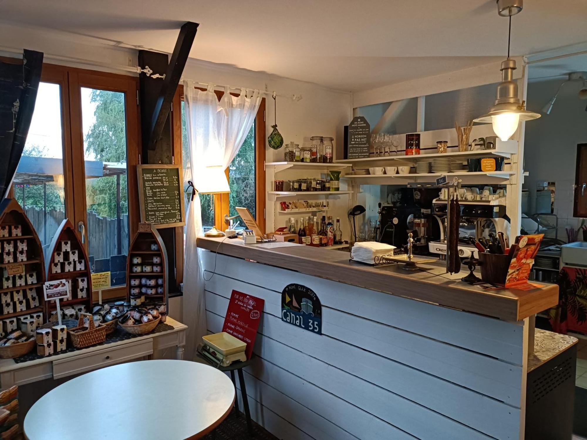 Ille Flottante, Maison Eclusiere Et Hebergements Insolites Sur Le Canal Hédé Eksteriør billede